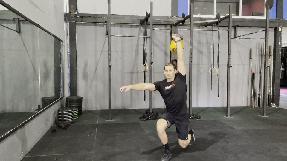Single Arm Overhead Kettlebell Lunge
